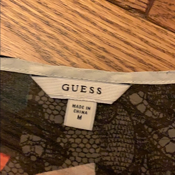 Guess Tank - Picture 2 of 3